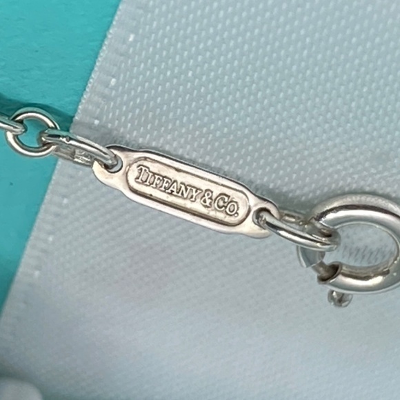 Tiffany & Co.Silver Butterfly dragonfly Flower Gemstone 16" Necklace W/box 925 - Picture 8 of 10